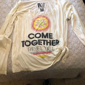 graphic tee
